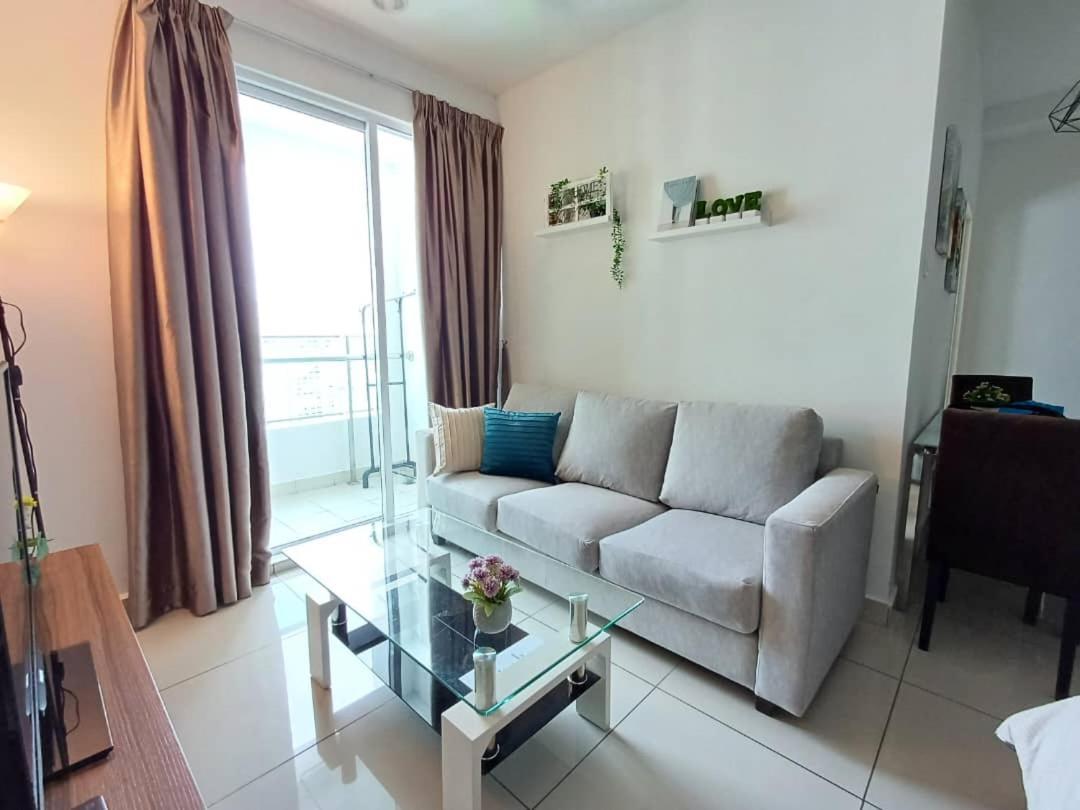 Mansion One Seaview 2Bedroom 2Bathroom Georgetown Gleneagles Penang By Amrayhomes Exterior photo